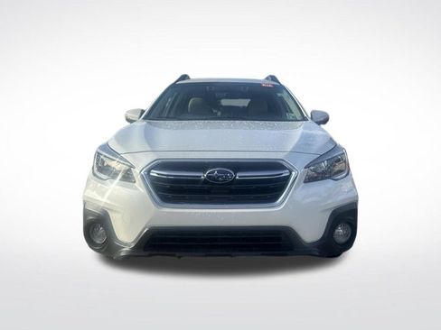 Used 2018 Subaru Outback 2.5i Premium AWD/4WD image 2