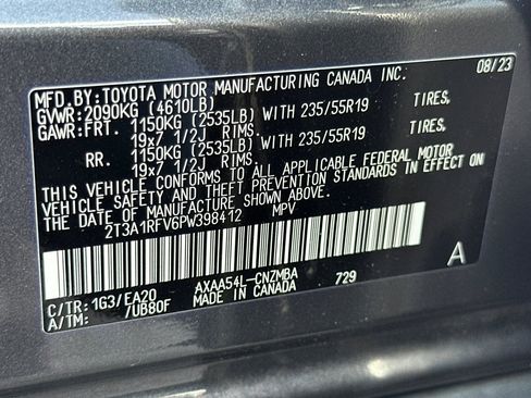 Used 2023 Toyota RAV4 XLE Premium image 40