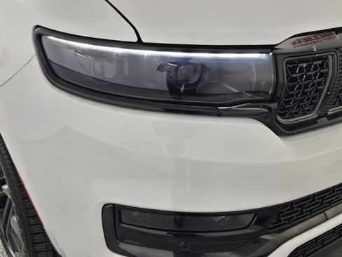 Used 2024 Jeep Grand Wagoneer Series II w/ Quick Order Packagew 28T image 12