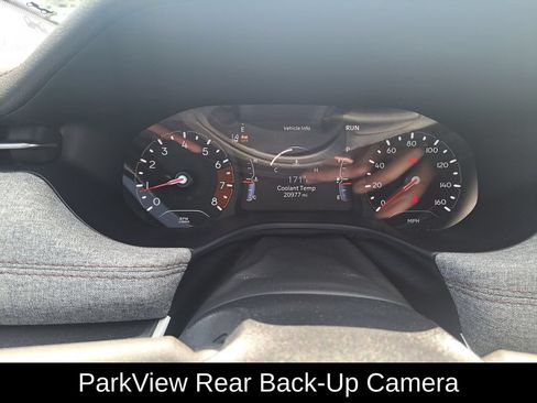 Used 2024 Jeep Compass Latitude w/ Sun and Sound Group AWD/4WD image 13