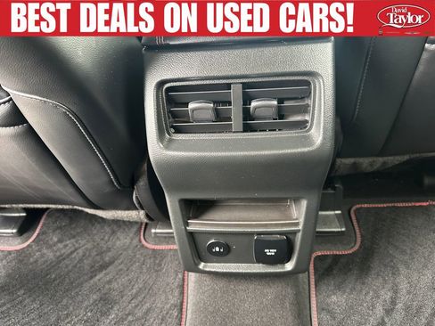 Used 2024 Ford Edge ST-Line AWD/4WD image 28