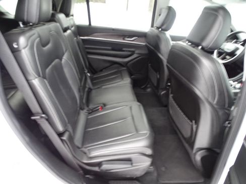 Used 2023 Jeep Grand Cherokee L Limited w/ Luxury Tech Group II image 45