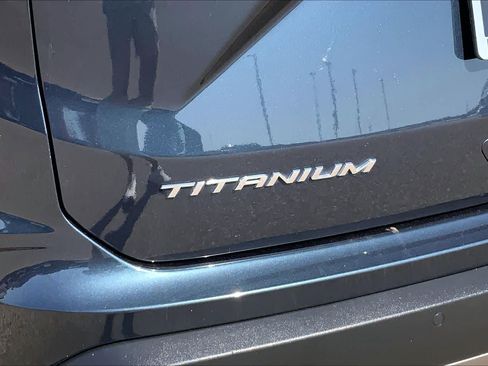 Certified 2024 Ford Edge Titanium w/ Equipment Group 301A AWD/4WD image 10