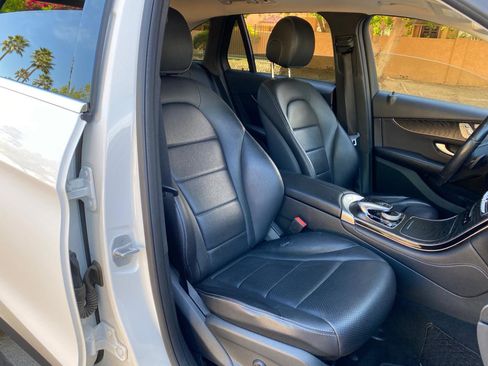 Used 2016 Mercedes-Benz GLC 300 w/ Premium Package image 47