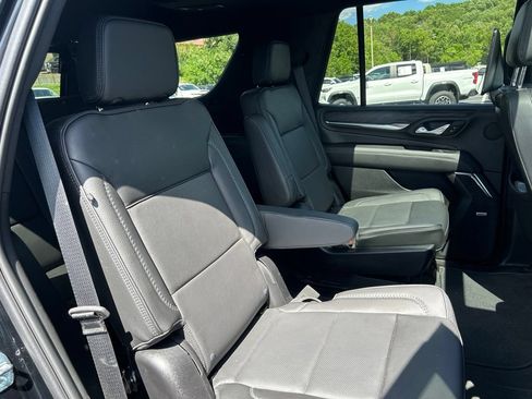 Used 2024 GMC Yukon Denali w/ Denali Reserve Package AWD/4WD image 48