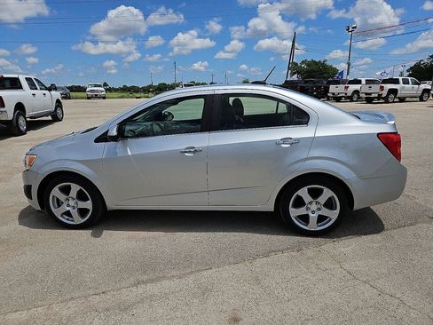 Used 2015 Chevrolet Sonic LTZ FWD image 3