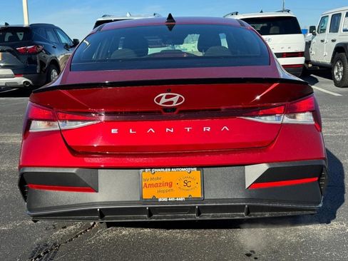 Certified 2025 Hyundai Elantra Sport image 4