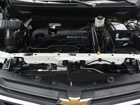 Used 2020 Chevrolet Equinox LS FWD image 16