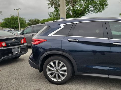 Used 2021 INFINITI QX50 Luxe FWD image 11