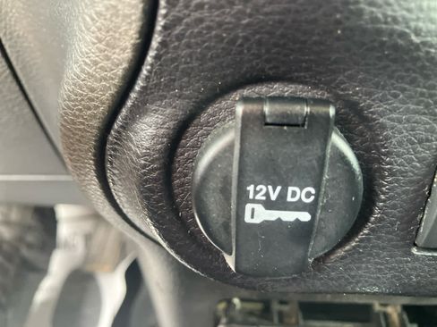 Used 2015 Jeep Wrangler Unlimited Sport w/ Connectivity Group AWD/4WD image 20