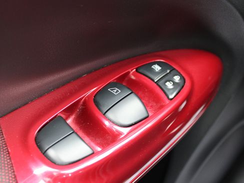 Used 2011 Nissan Juke SL w/ Sport Pkg AWD/4WD image 28