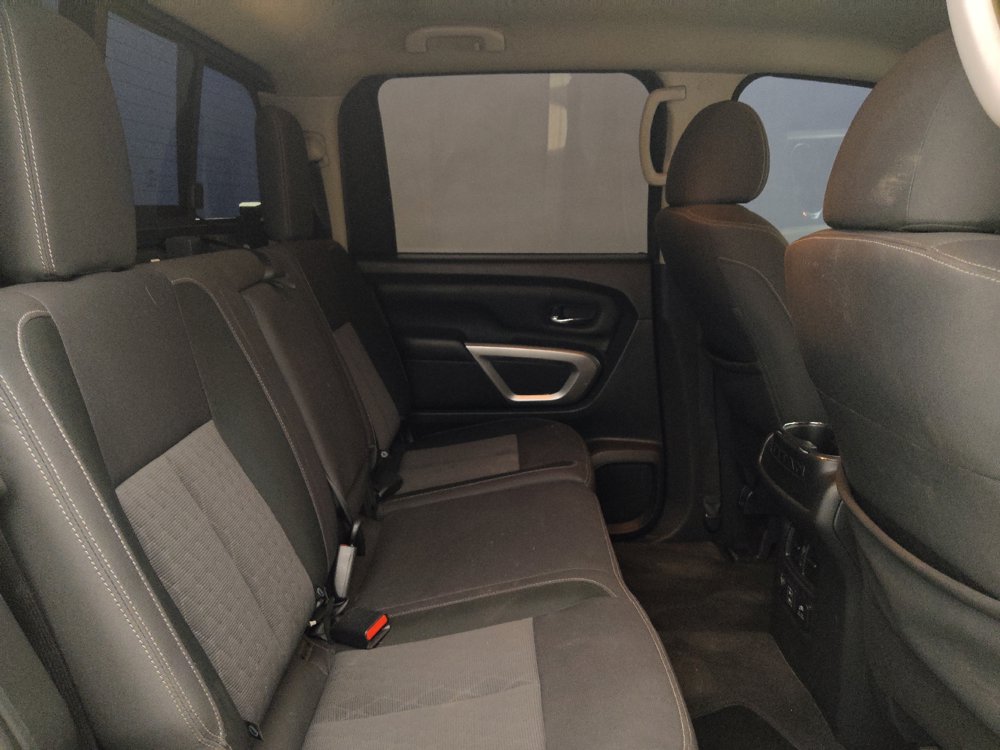 Used 2021 Nissan Titan SV w/ SV Convenience Package AWD/4WD image 19