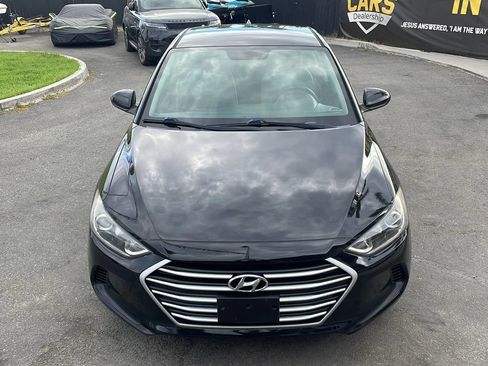 Used 2017 Hyundai Elantra SE FWD image 11