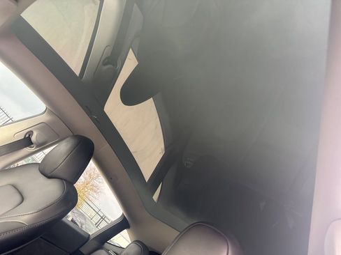 Used 2024 Tesla Model Y Long Range image 22