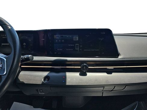 Used 2023 Nissan Ariya AWD image 20