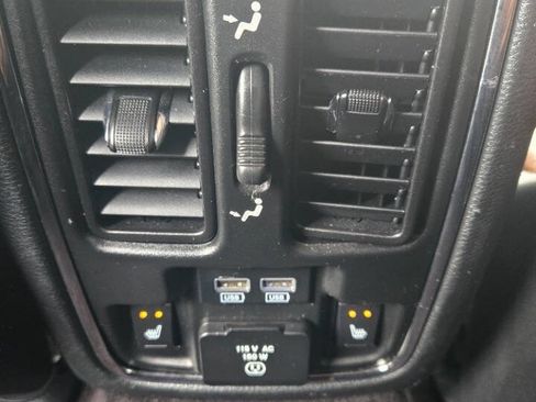Used 2018 Jeep Grand Cherokee Summit image 24