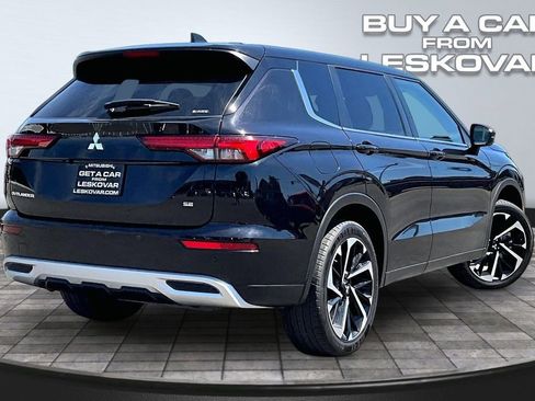 Used 2024 Mitsubishi Outlander SE AWD/4WD image 13