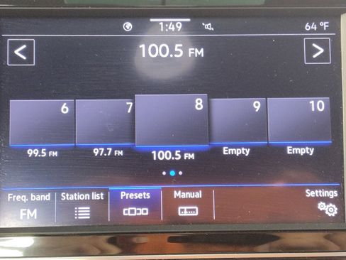 Used 2024 Volkswagen Jetta SE image 25