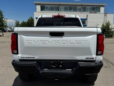 Certified 2024 Chevrolet Colorado ZR2 w/ Safety Package AWD/4WD image 4