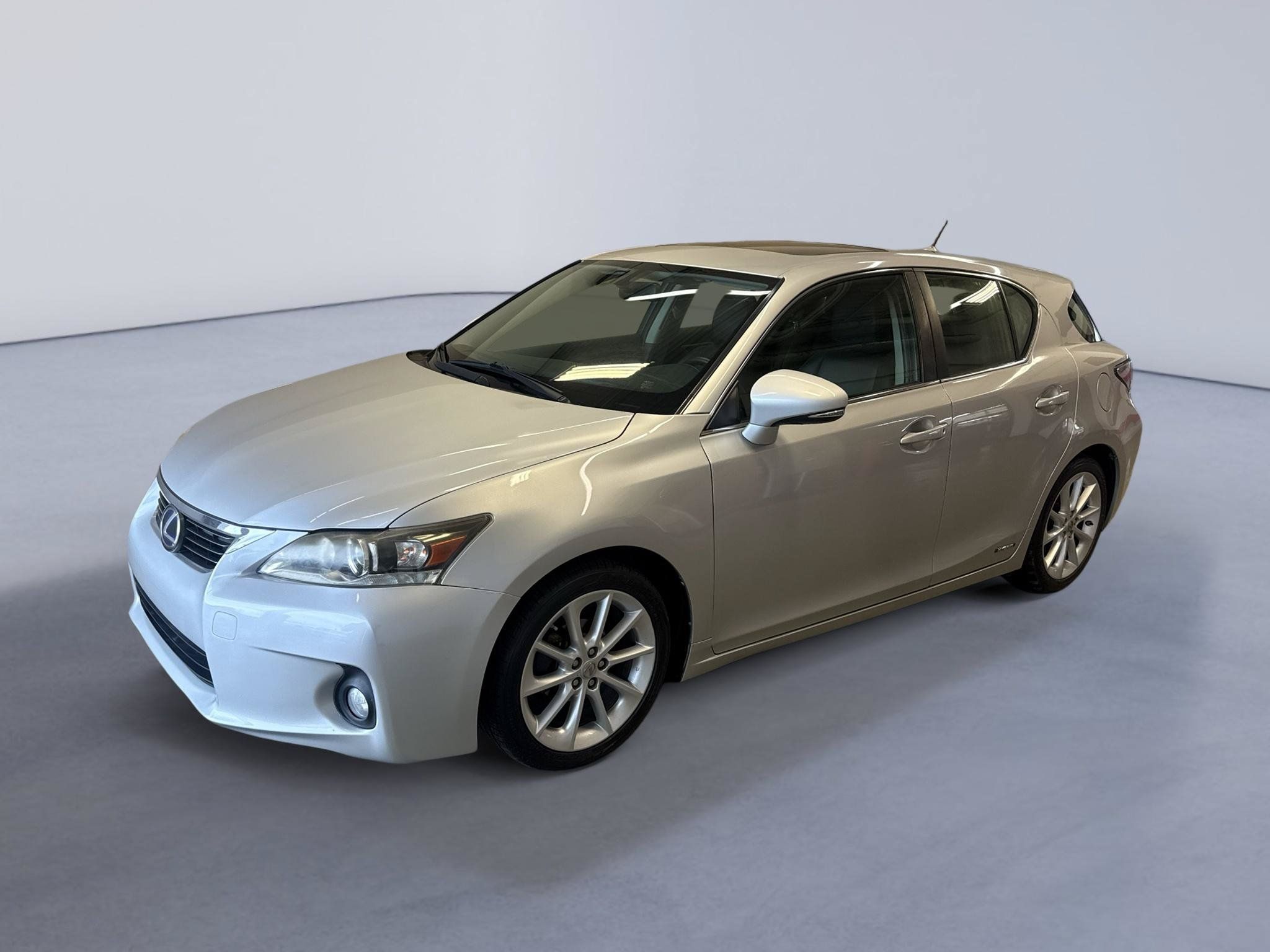 Used 2011 Lexus CT 200h Premium FWD image 3