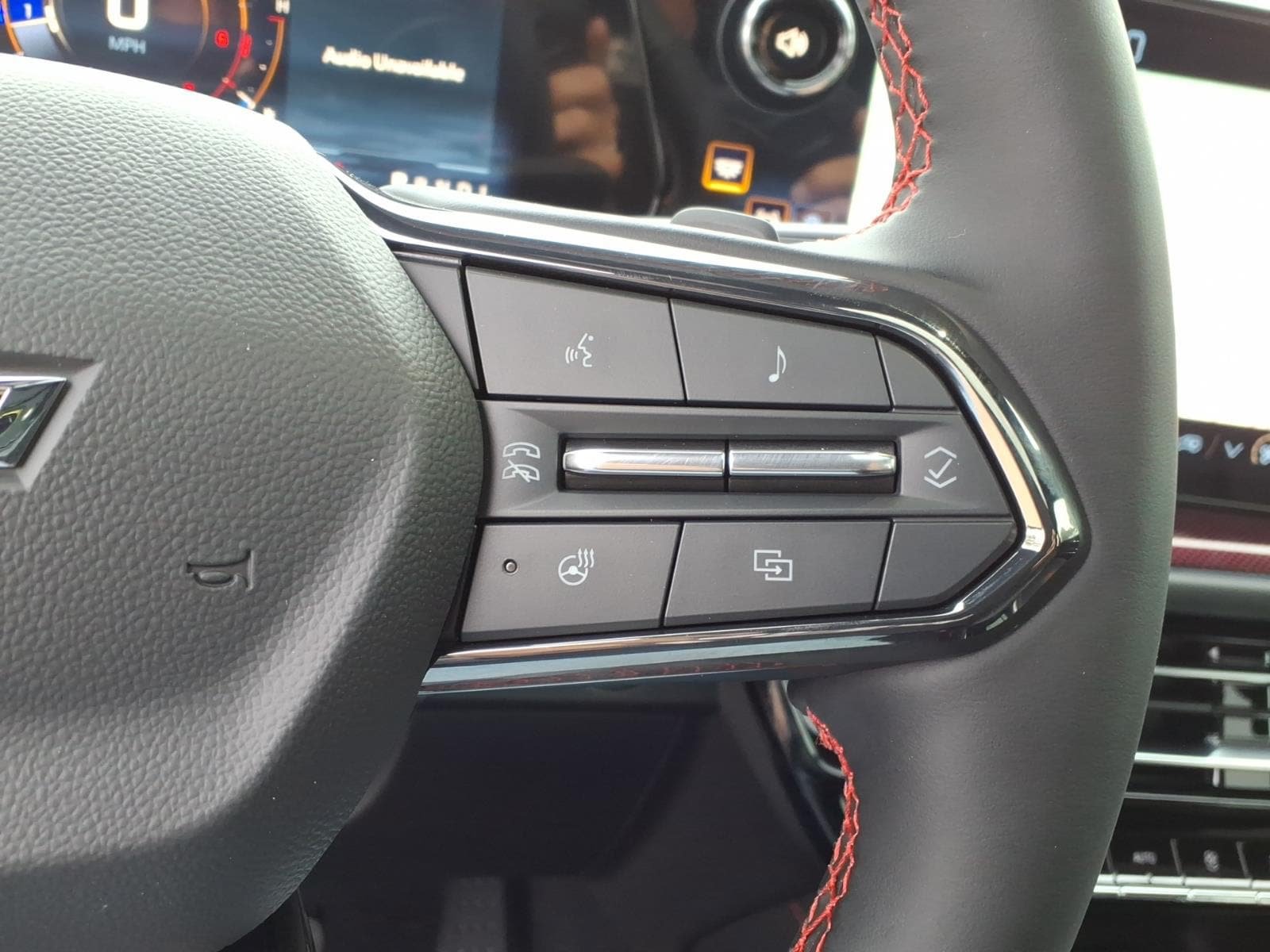 New 2027 Chevrolet Traverse RS FWD image 28
