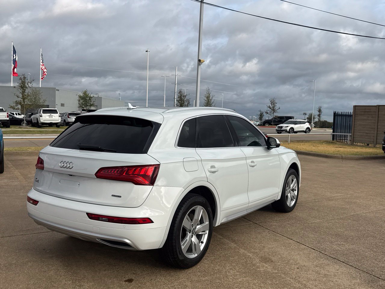 Used 2019 Audi Q5 2.0T Premium Plus AWD/4WD image 23