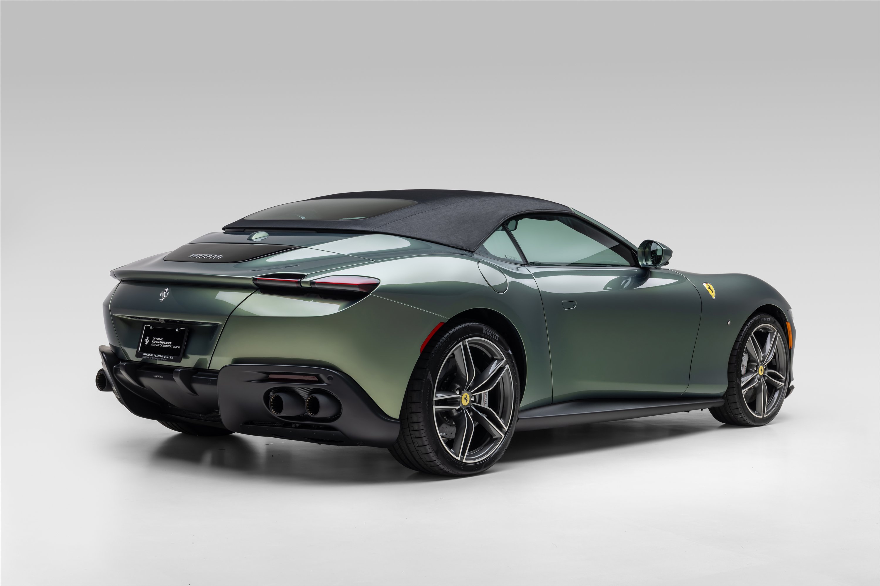 Certified 2026 Ferrari Roma Spider RWD image 10