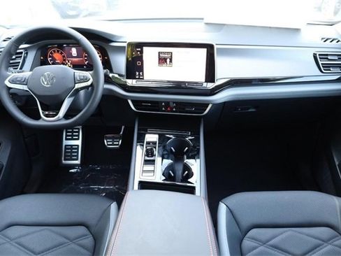 New 2026 Volkswagen Atlas Peak Edition image 26