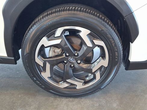 Used 2023 Subaru Crosstrek 2.5i Limited AWD/4WD image 11
