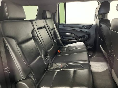 Used 2020 Chevrolet Suburban LT RWD image 13