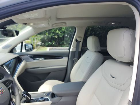 Certified 2024 Cadillac XT6 Premium Luxury w/ Technology Package FWD image 19