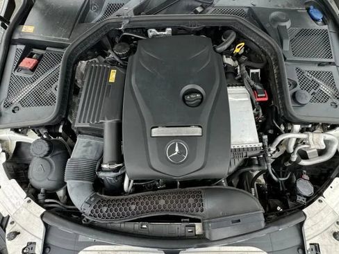 Used 2015 Mercedes-Benz C 300 4MATIC Sedan image 13