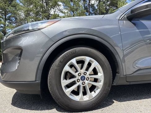 Used 2021 Ford Escape SE w/ Convenience Package FWD image 10