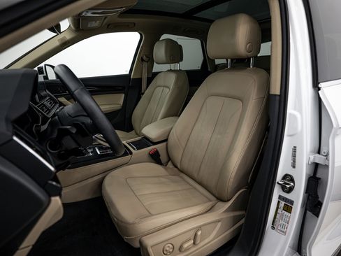 Used 2019 Audi Q5 2.0T Premium Plus w/ Premium Plus Package image 18