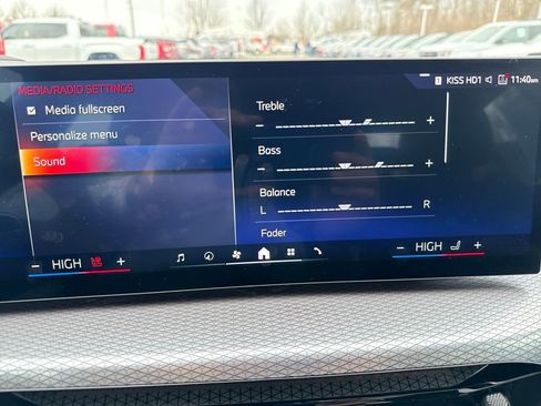 Used 2025 BMW 330i xDrive Sedan w/ Premium Package image 44