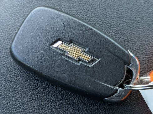 Used 2019 Chevrolet Equinox LS w/ LS Convenience Package FWD image 24
