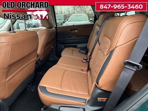 Used 2024 Nissan Pathfinder Platinum w/ Cargo Package image 13