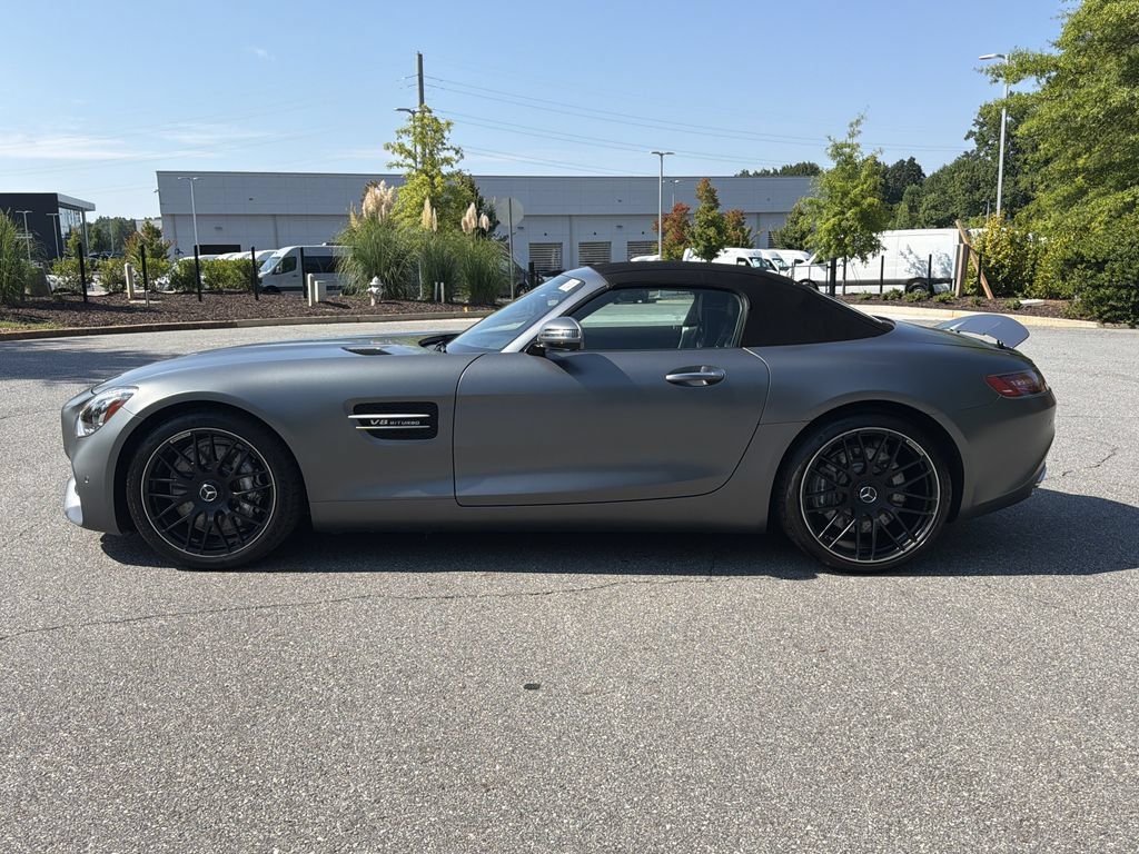 Used 2018 Mercedes-Benz AMG GT Roadster image 5