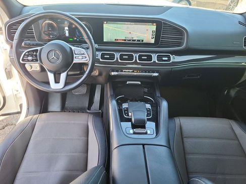 Used 2020 Mercedes-Benz GLS 450 4MATIC image 27