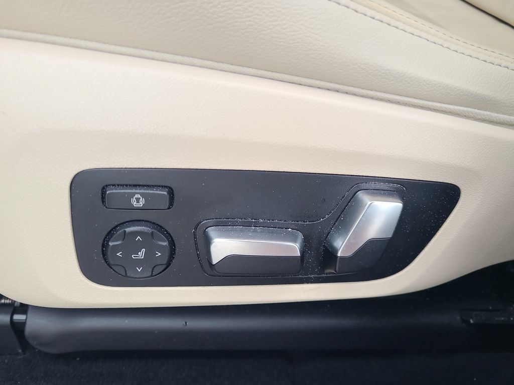 Used 2020 BMW X3 sDrive30i RWD image 17