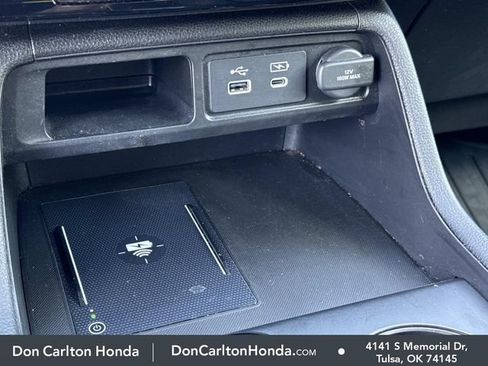 Used 2025 Honda Pilot TrailSport image 25