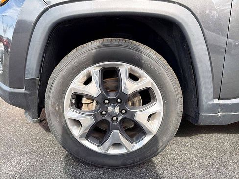Used 2018 Jeep Compass Limited w/ Navigation Group image 14