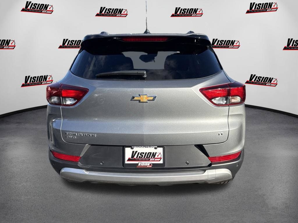 Used 2024 Chevrolet TrailBlazer LT w/ Driver Confidence Package AWD/4WD image 7