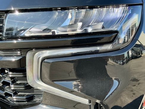 Used 2023 Chevrolet Tahoe Z71 w/ Luxury Package image 10