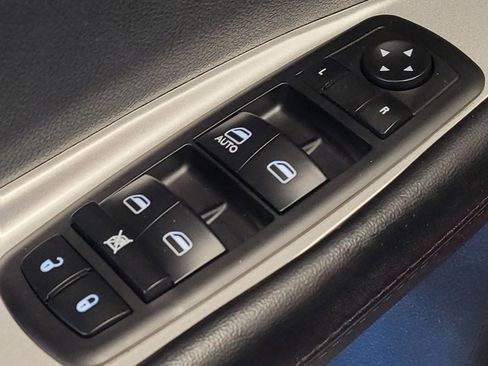 Used 2018 Dodge Journey SE w/ Popular Equipment Group image 27