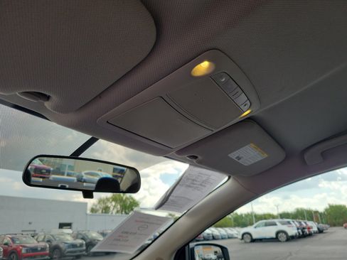 Certified 2018 Nissan Sentra SV FWD image 30