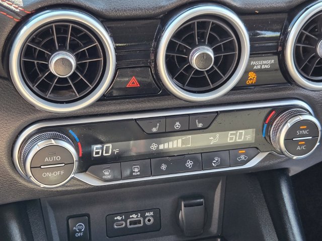 Used 2025 Nissan Sentra SR w/ SR Premium Package FWD image 30