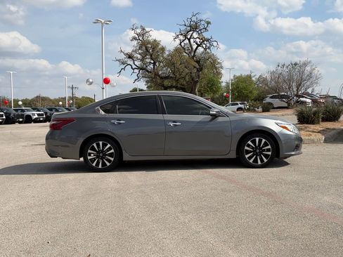Used 2018 Nissan Altima 2.5 SL image 4