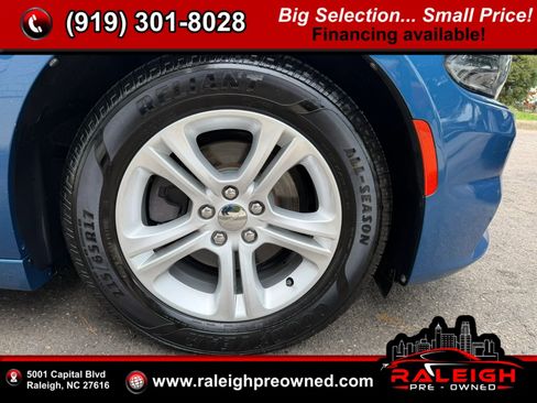 Used 2021 Dodge Charger SXT w/ Leather Interior Group RWD image 37