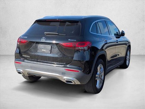 Used 2022 Mercedes-Benz GLA 250 4MATIC image 4